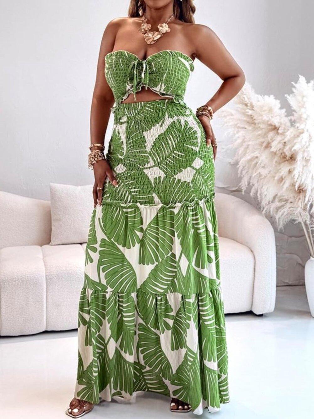 Floral Maxi Dress for Women - Halter Tie, Ruched Design, Perfect for Vacation - Picture 4 of 6